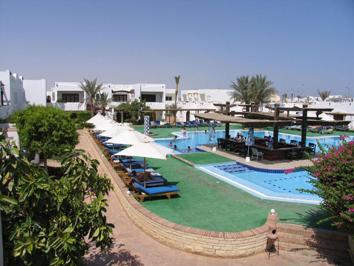 Tivoli Hotel Aqua Park Outdoor Pool