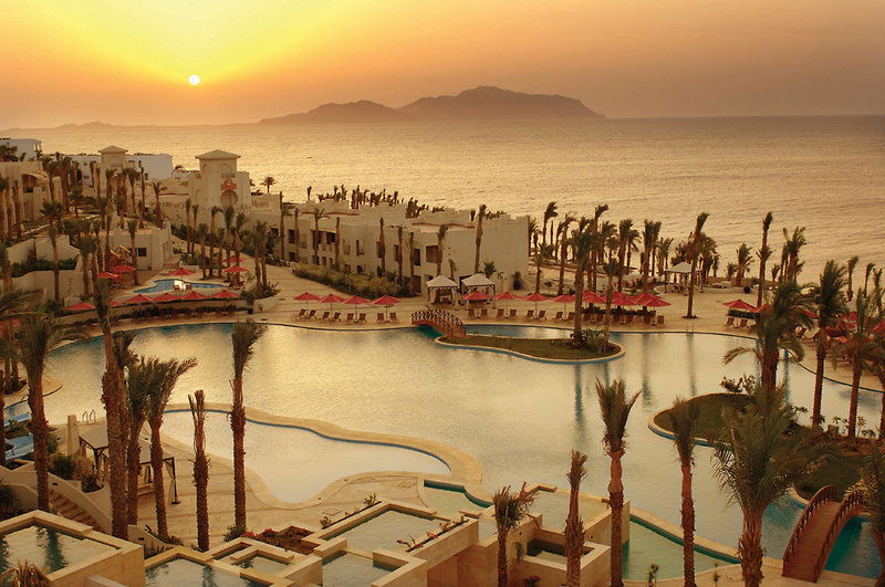 Hotel Grand Rotana Resort & Spa