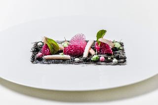2575206-grand-hotel-les-trois-rois.jpg