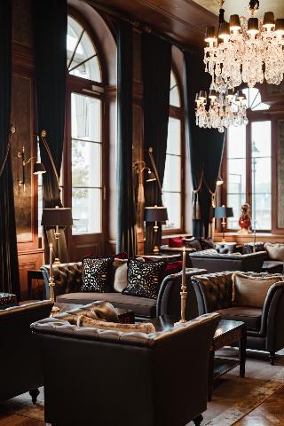 2575873-grand-hotel-les-trois-rois.jpg