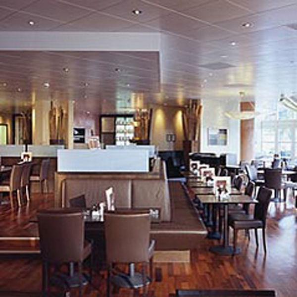 Hotel Mövenpick Lausanne