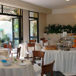 Hotel Forum cazare Pompei