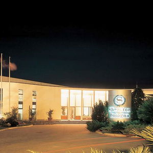 Hotel Flyon Hotel & Conference Center cazare Bologna