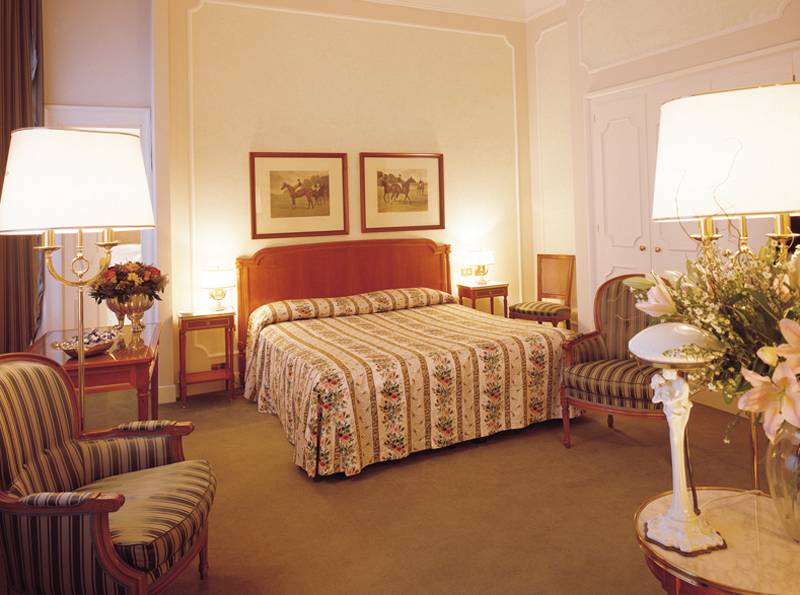 Palace Grand Room Example
