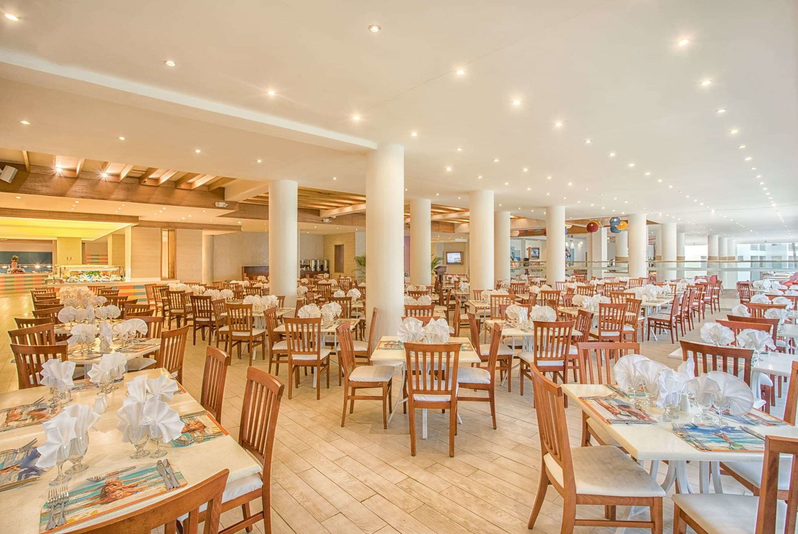 Viva Wyndham Tangerine - All-Inclusive Resort Restaurant