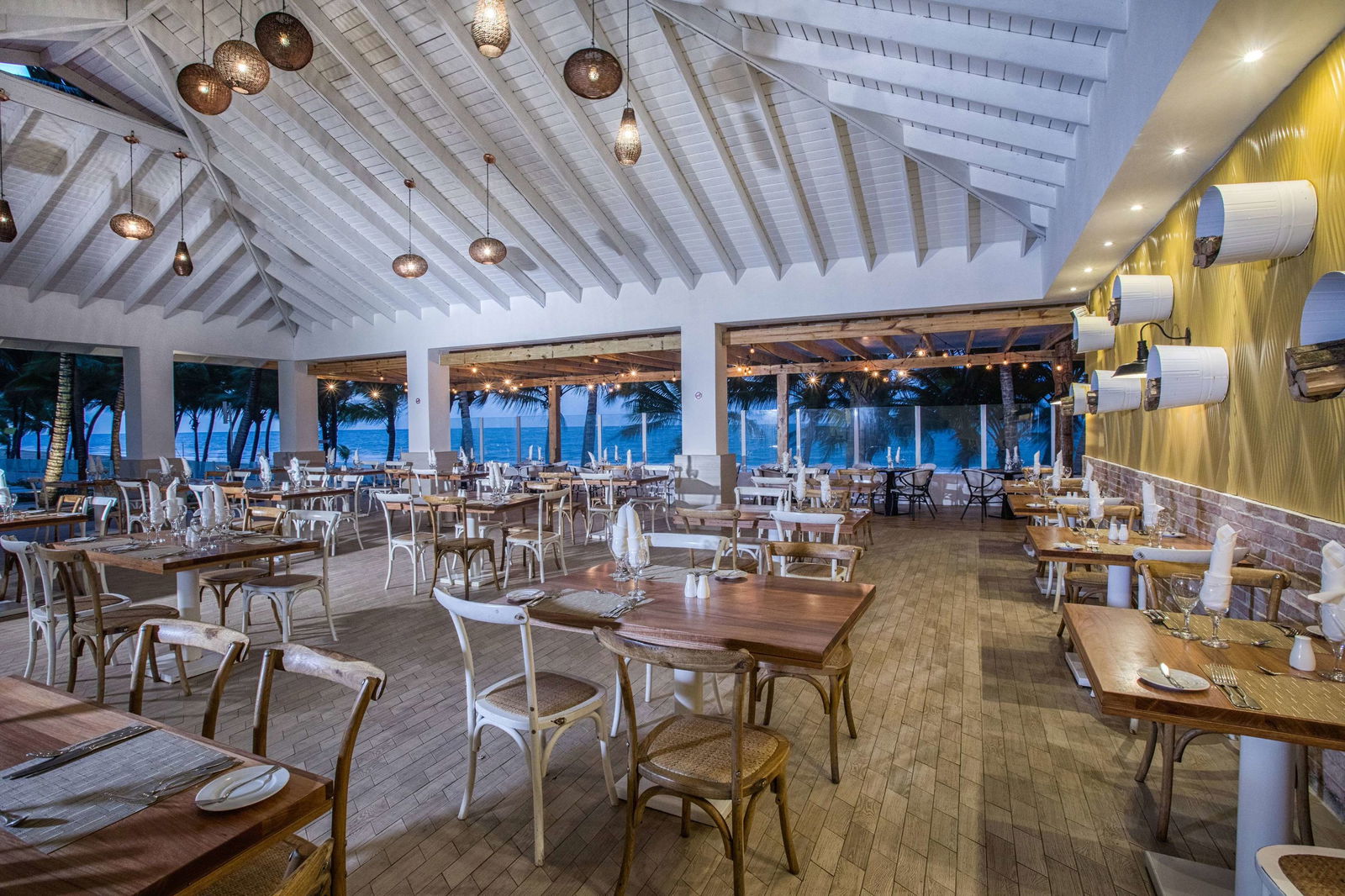 Viva Wyndham Tangerine - All-Inclusive Resort Restaurant