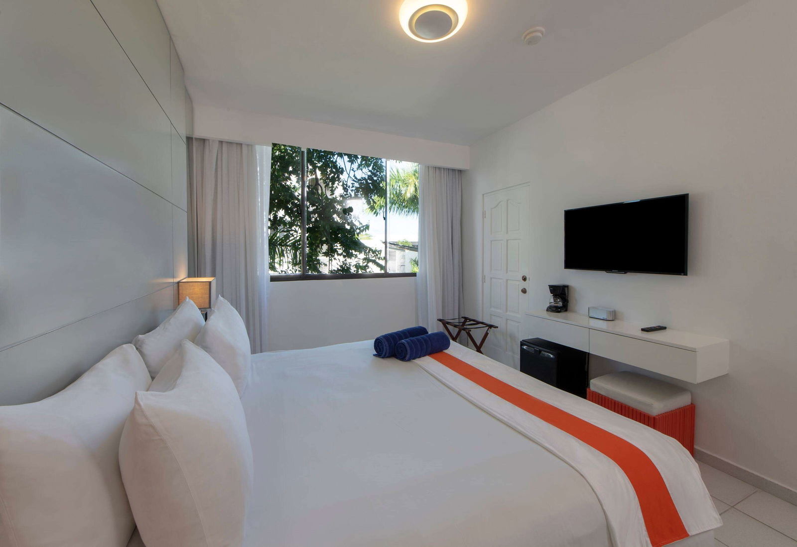 Viva Heavens by Wyndham Room Example