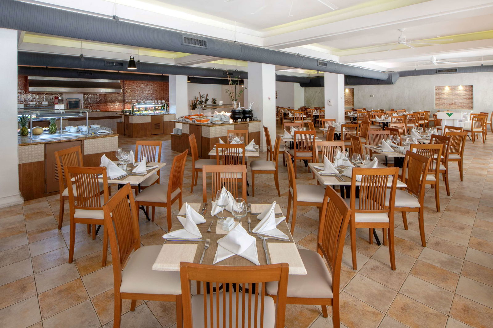 Viva Wyndham V Heavens - All-Inclusive Resort, Adults Only Restaurant