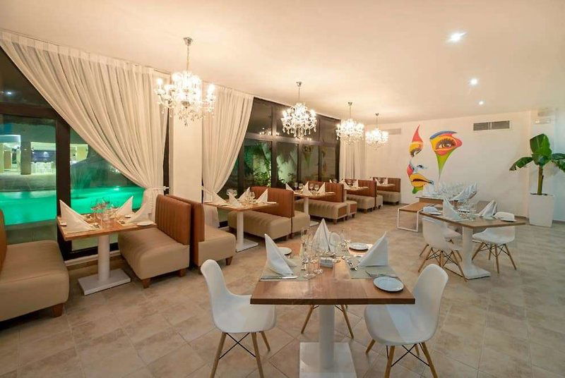 Viva Wyndham V Heavens - All-Inclusive Resort, Adults Only Restaurant