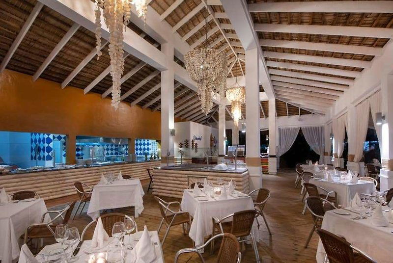 Viva Wyndham V Heavens - All-Inclusive Resort, Adults Only Restaurant