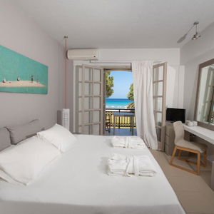 Hotel The Bay cazare Insula Zakynthos