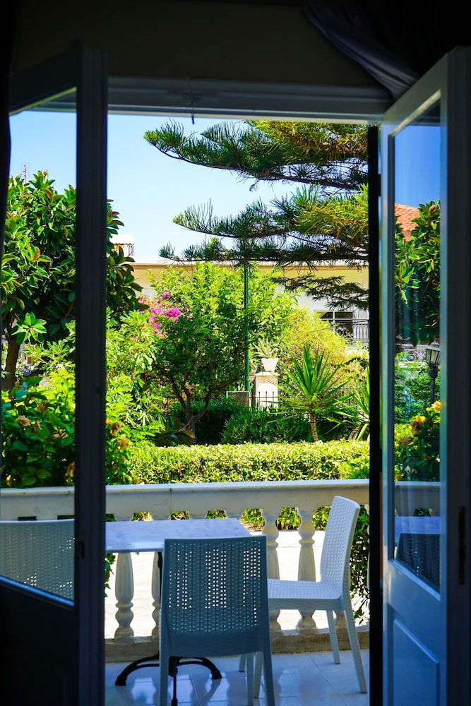 Hotel Capriccio Studios