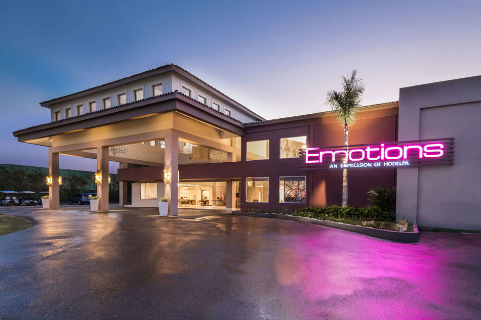 Emotions Playa Dorada Exterior