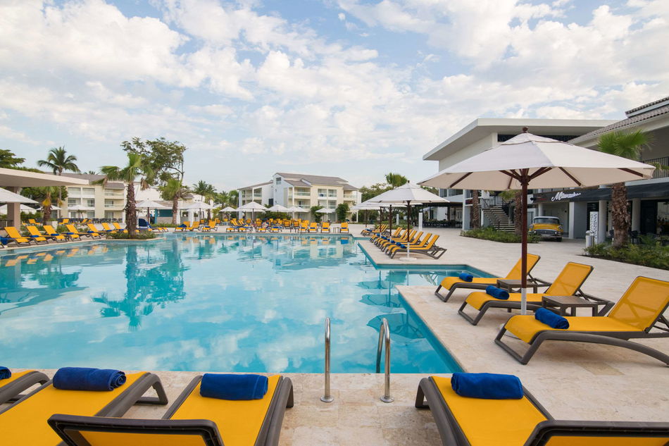 Emotions Playa Dorada Outdoor Pool