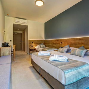 Hotel White Olive Elite Laganas cazare Insula Zakynthos