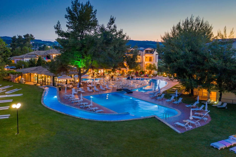 Lesse Hotel