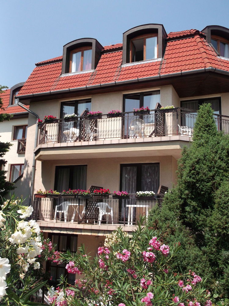 Hotel Helios Hotel Pension