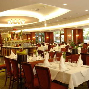 Hotel Ensana Thermal Margaret Island cazare Budapesta