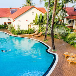 Hotel Hula Hula Beachfront Phu Quoc cazare Phu Quoc