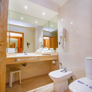 Sejur Hotel Mainake Sl vacanta Torre del Mar