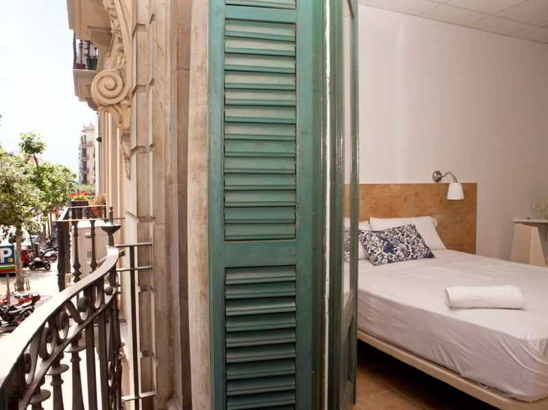 2570237-hostal-martinval.jpg