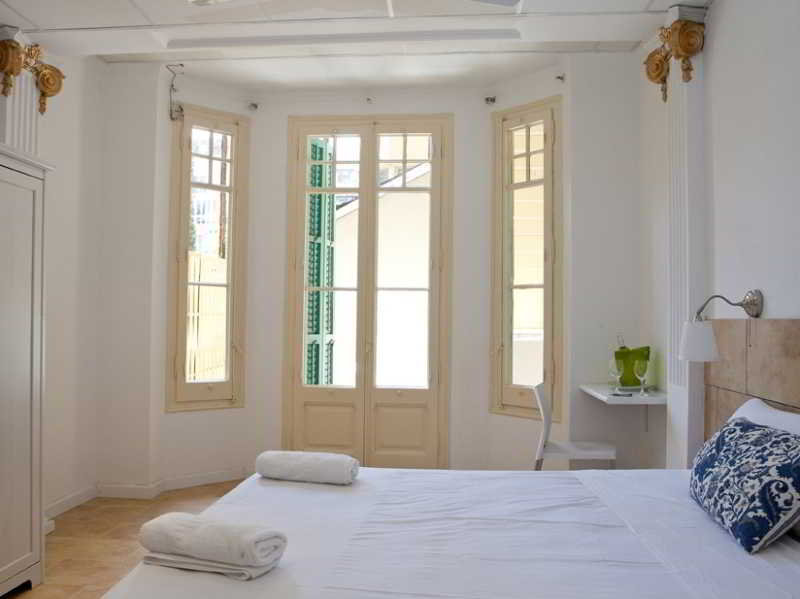 2570410-hostal-martinval.jpg