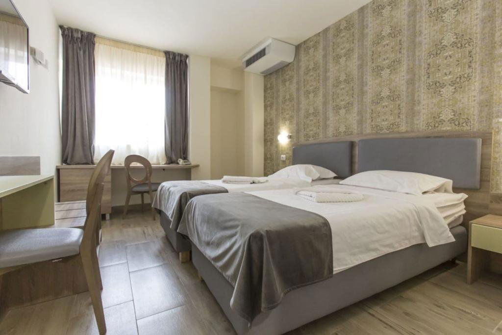 2503547-olanesti.jpg
