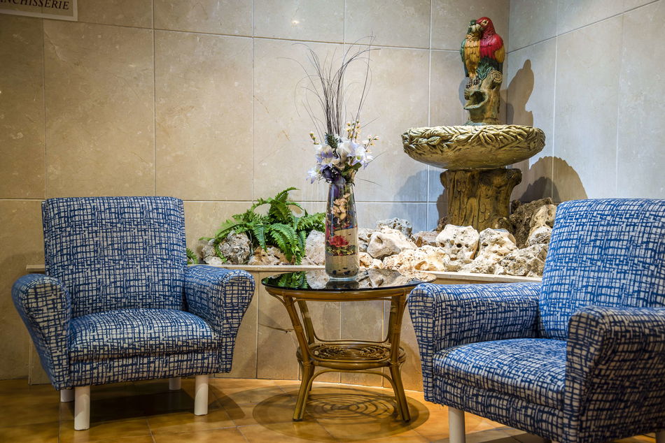 3702698-apartamentos-avenida.jpg