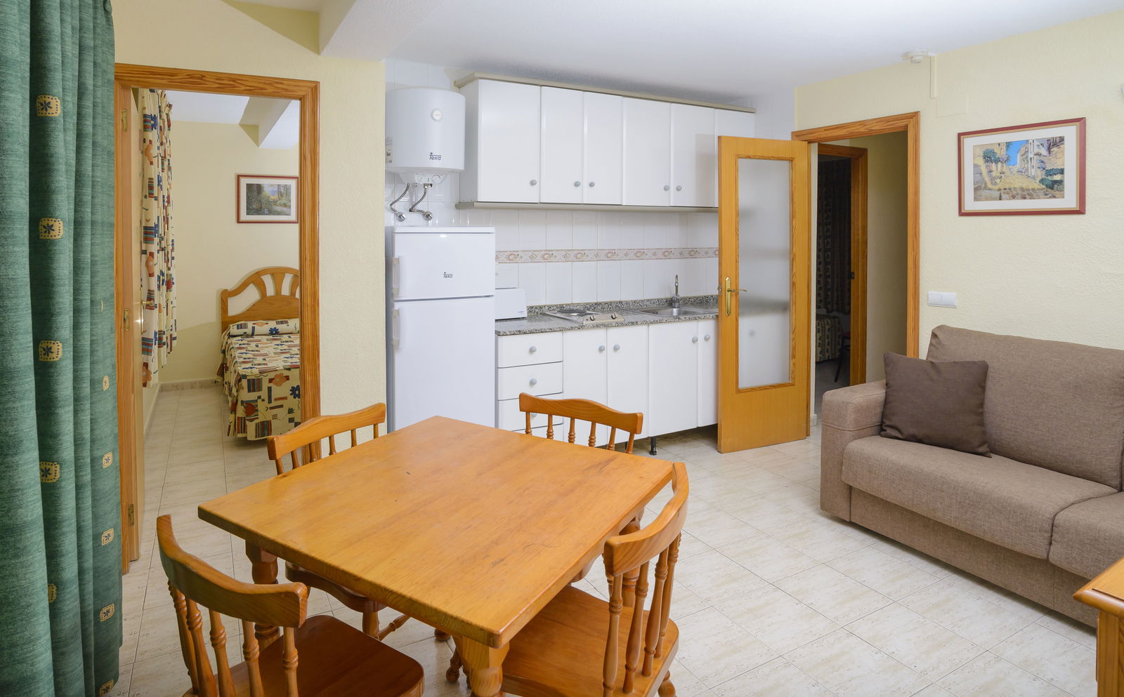 3703005-apartamentos-avenida.jpg