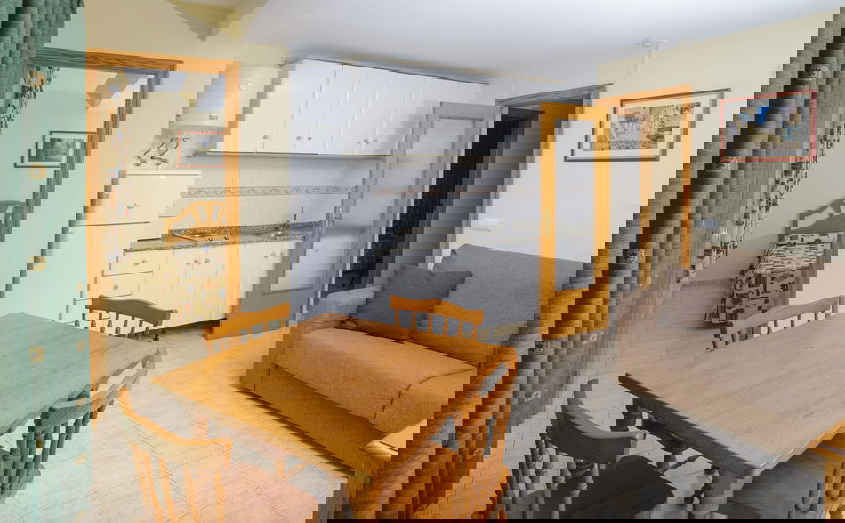 3703005-apartamentos-avenida.jpg