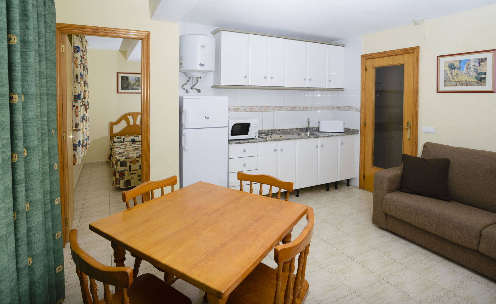 3703044-apartamentos-avenida.jpg