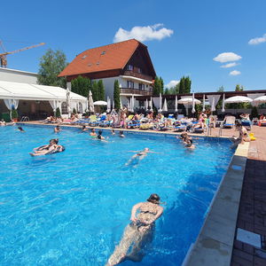 Hotel Garden Club cazare Brasov