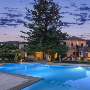 Hotel Spilia Village cazare Chania City