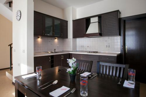 Hotel Holiday Village Coop Dobrinishte