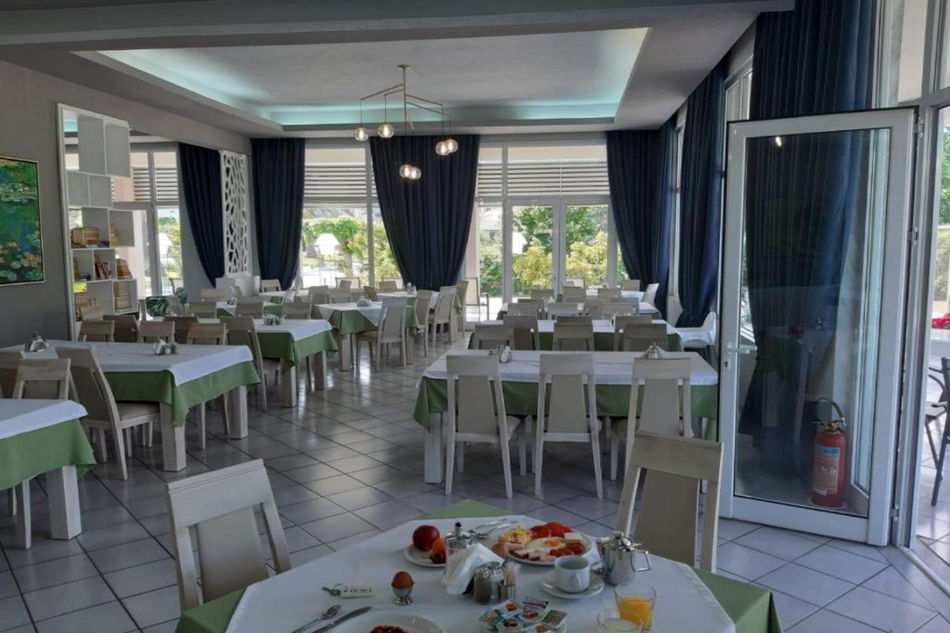 Aethria Hotel