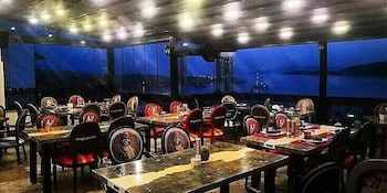 Art &Amp; Interiors Boutique Hotel