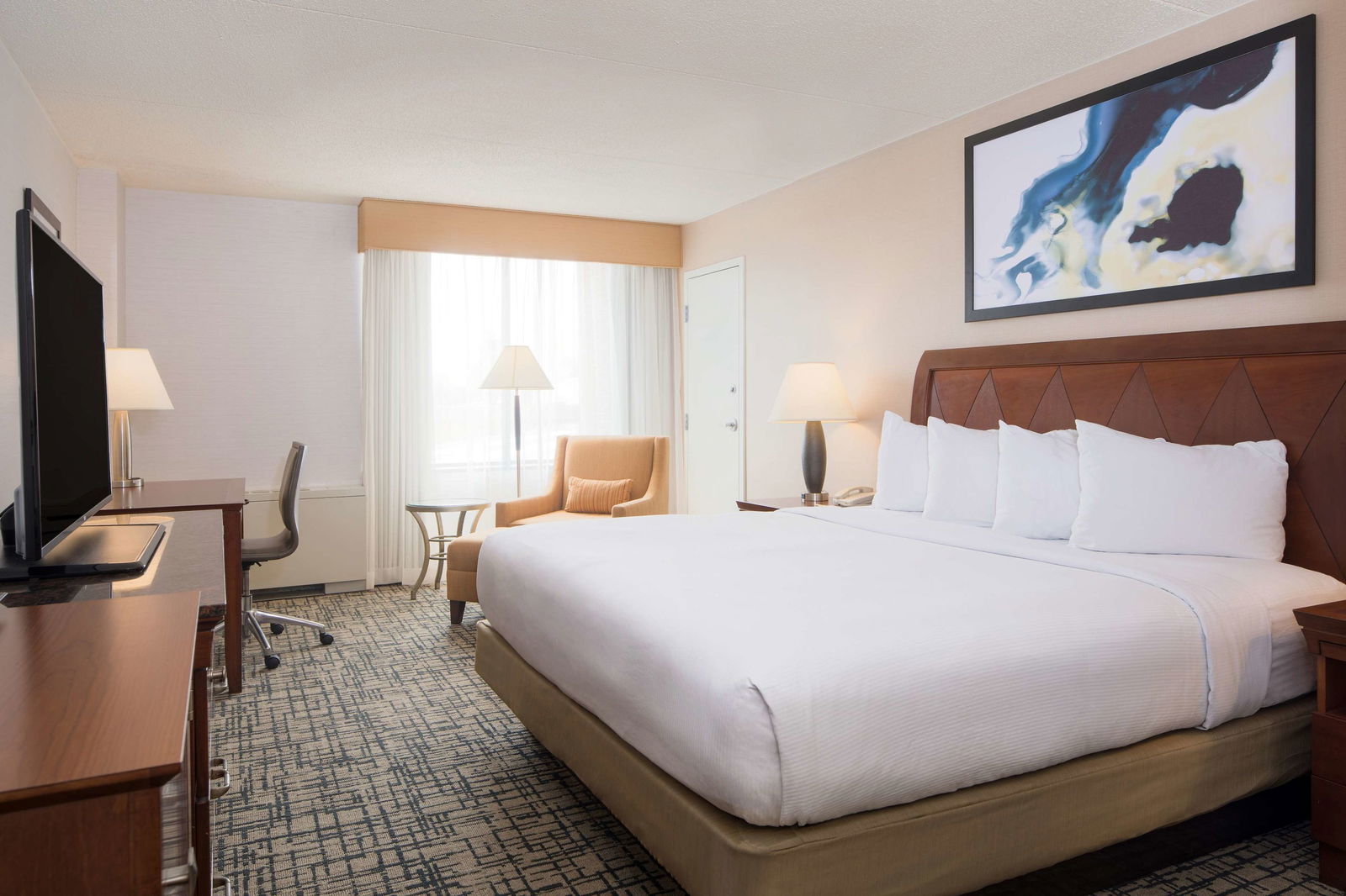 DoubleTree by Hilton Hotel Syracuse Room Example