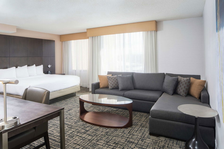 DoubleTree by Hilton Hotel Syracuse Room Example