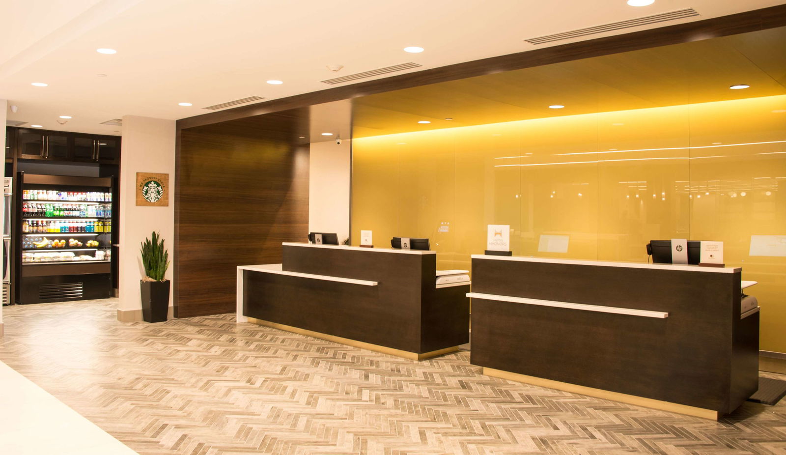DoubleTree by Hilton Hotel Syracuse Lounge / Lobby