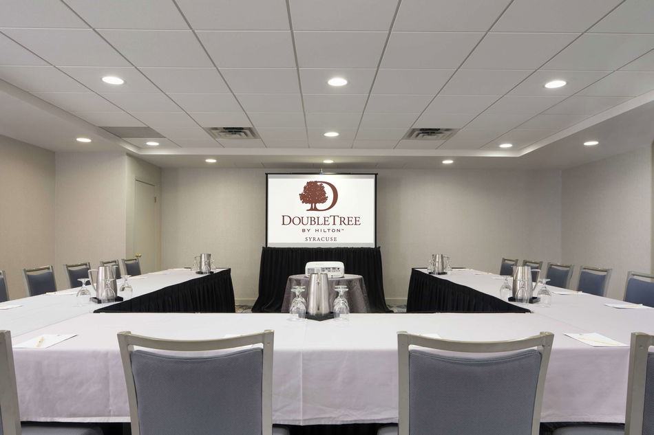 DoubleTree by Hilton Hotel Syracuse Conference Room