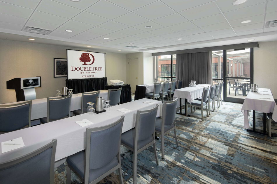 DoubleTree by Hilton Hotel Syracuse Conference Room