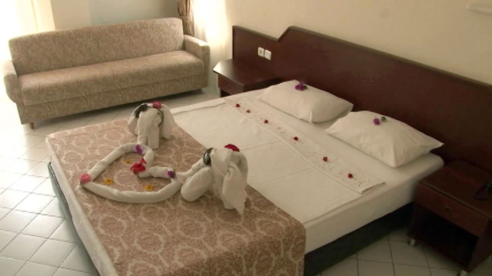 Bariscan Hotel Room Example