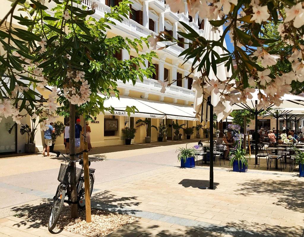 Hotel Gran Htl Montesol Ibiza Curio Collect