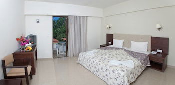 2084960-matoula-beach-hotel.jpg