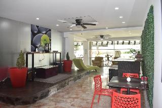 2534135-spazio-boutique.jpg