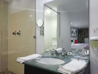 2535005-spazio-boutique.jpg