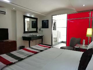 2535213-spazio-boutique.jpg