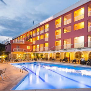 Hotel Oasis Hotel cazare Perama