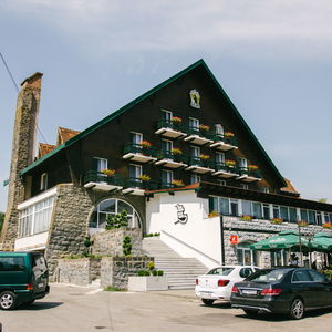 Hotel Vila Ursul Negru cazare Sovata