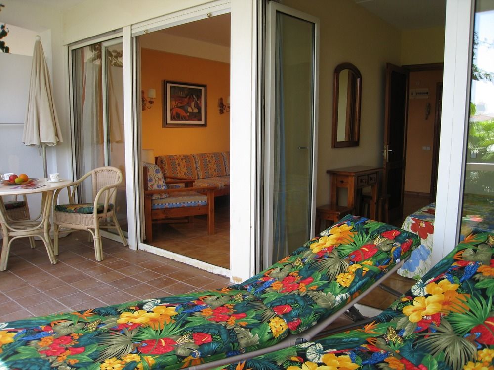 Hotel Apartamentos Montemayor